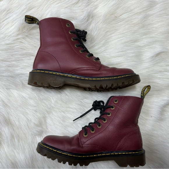 Dr Martens Cherry Red Leather Lace Up Boots Luana Airwair Doc - Picture 4 of 7